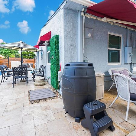 פורט לודרדייל Palms Retreat! Giant Heated Pool-Hottub-Firepit-5Min2Beach-Pets-Ev Chgr מראה חיצוני תמונה