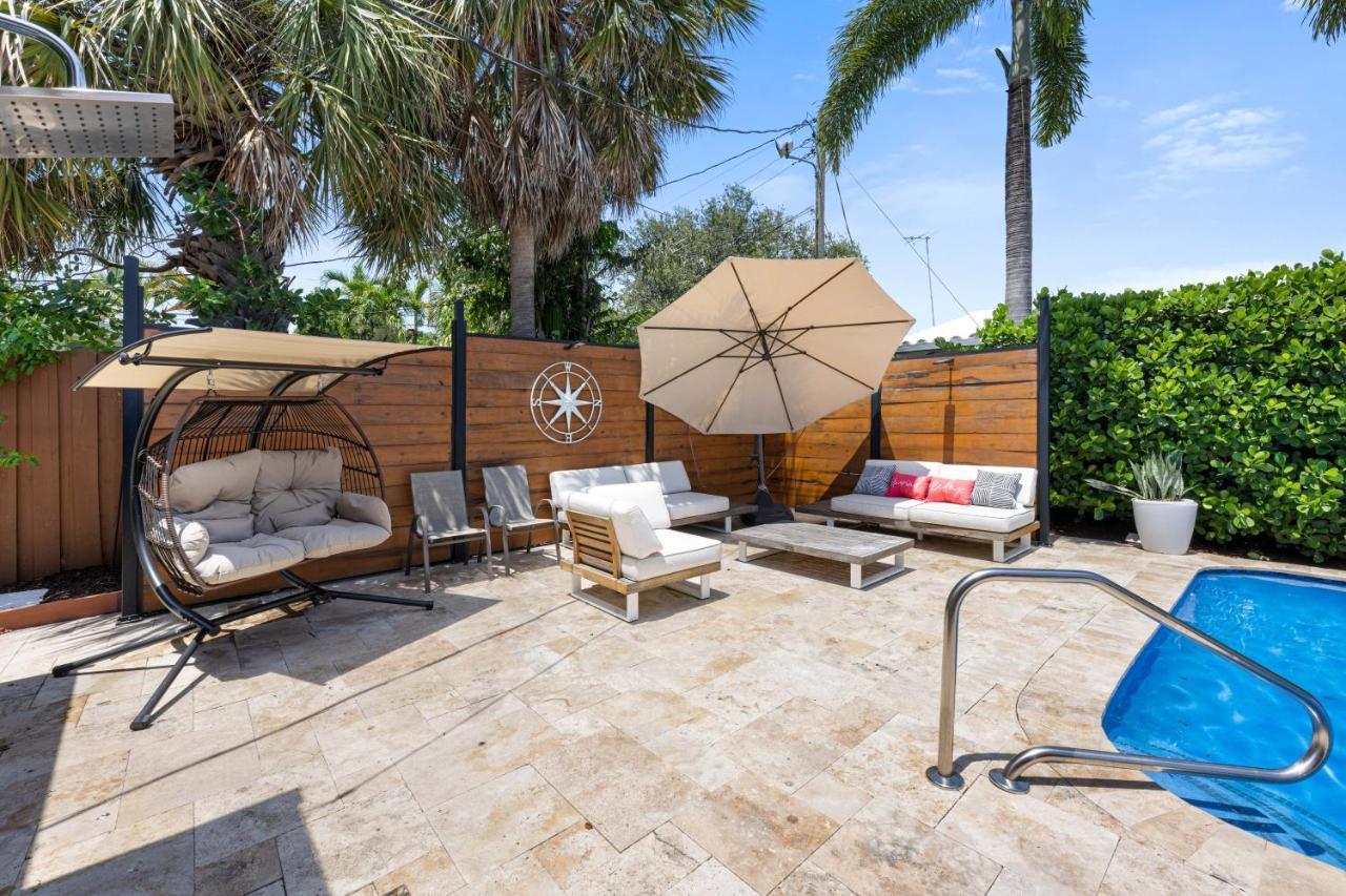 פורט לודרדייל Palms Retreat! Giant Heated Pool-Hottub-Firepit-5Min2Beach-Pets-Ev Chgr מראה חיצוני תמונה